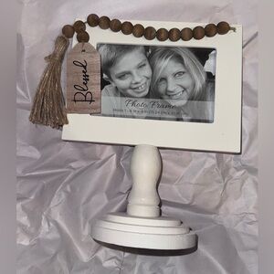 Standing White Barnyard Family/Blessed 4x6 in Horizontal Picture Frame